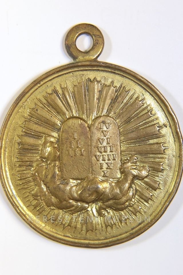 Tízparancsolat függő érem (medál)