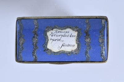 Snuffbox
