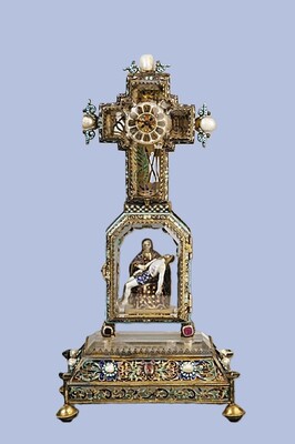 Crucifix clock