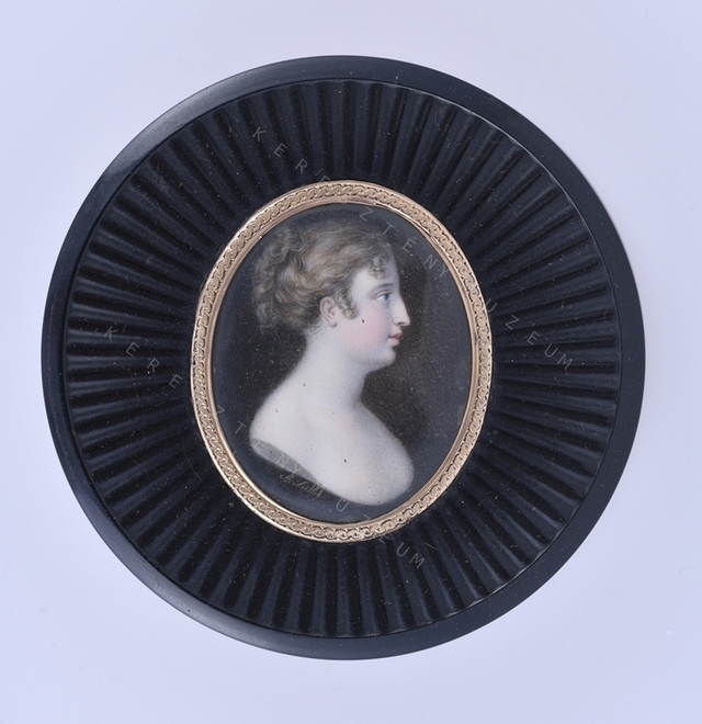 Snuffbox