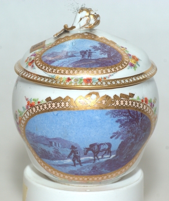Sugar box with lid
