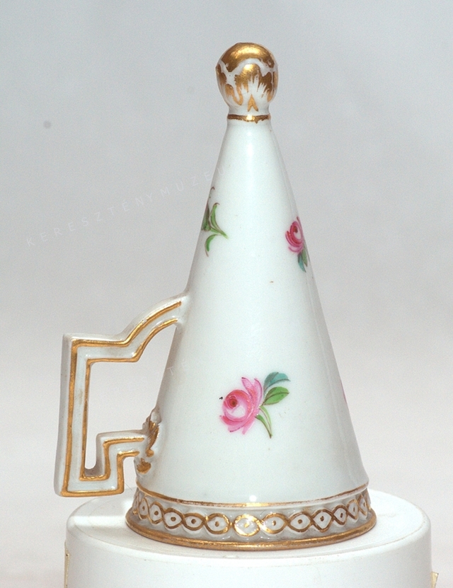 Candle snuffer