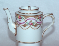 Coffee pot with lid