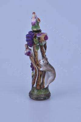 Perfume bottle