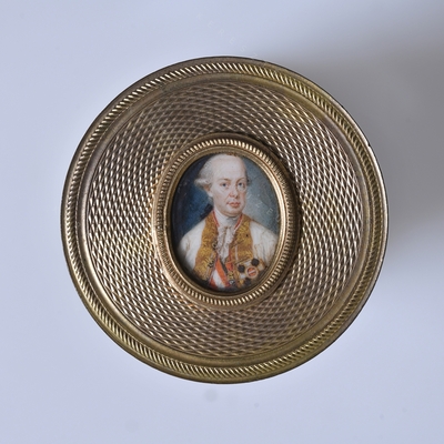 Snuffbox