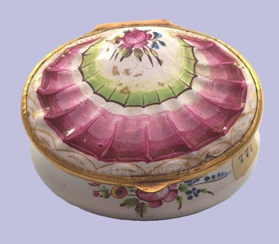 Trinket box