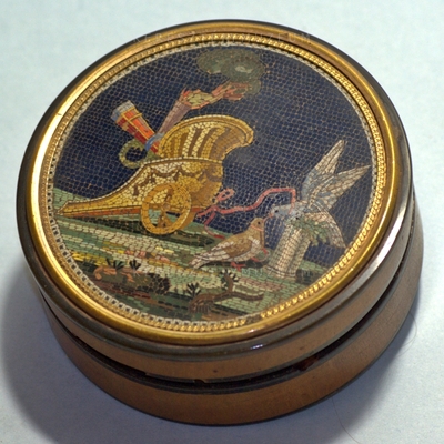 Snuffbox