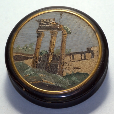 Snuffbox