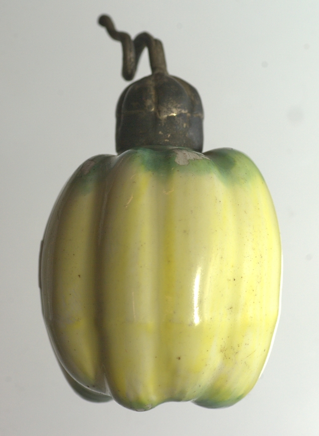 Perfume bottle