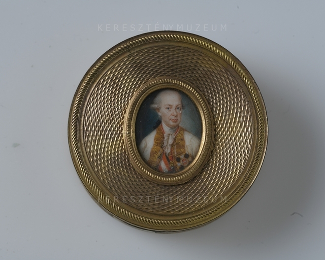 Snuffbox