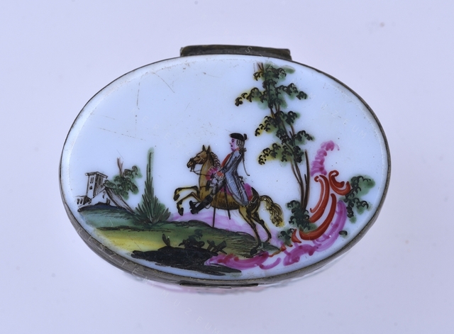 Snuffbox