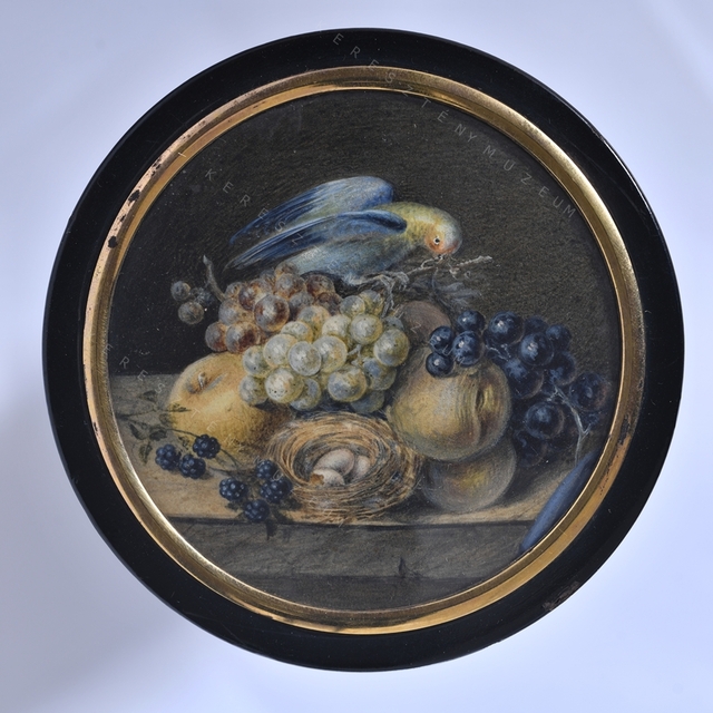 Snuffbox