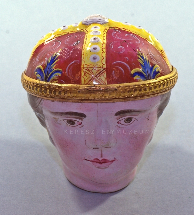 Snuffbox