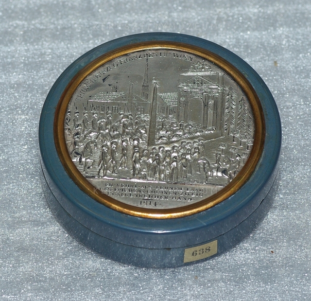Snuffbox