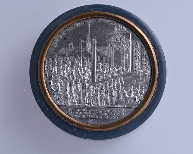 Snuffbox