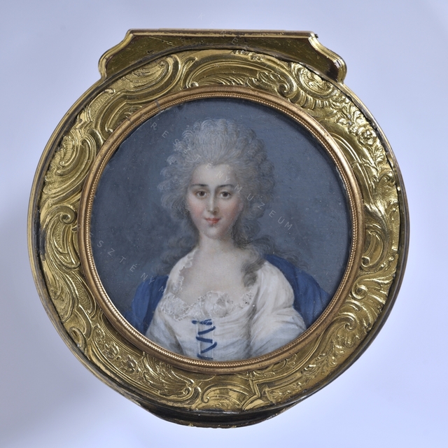 Snuffbox