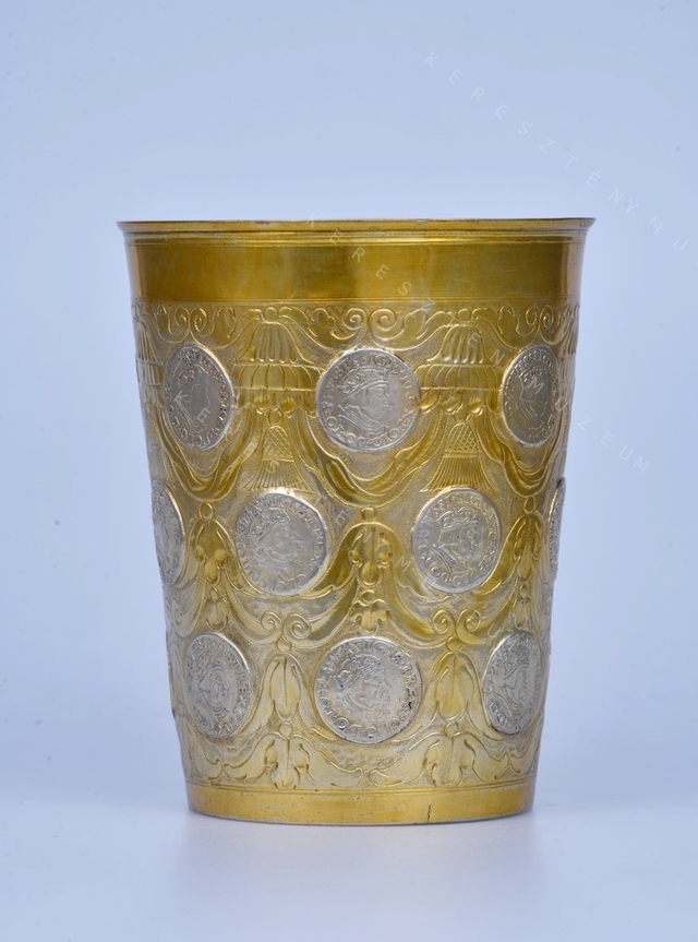 Cup