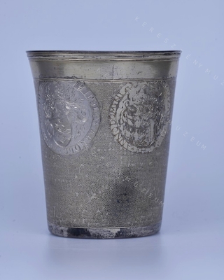 Cup