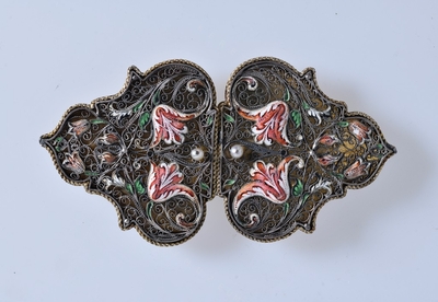 Belt buckles pair 