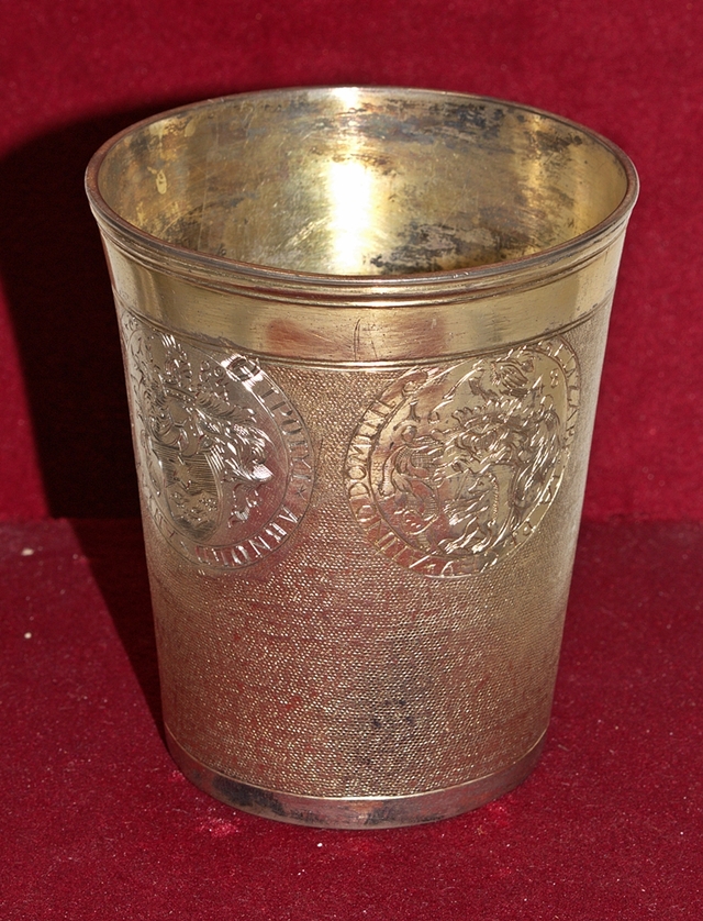 Cup