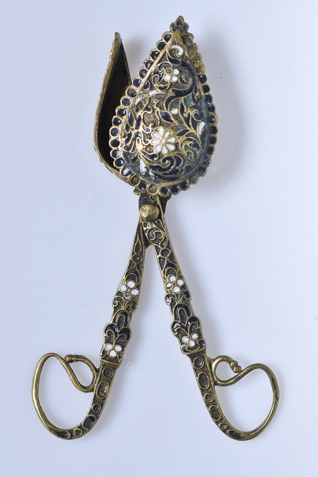 Candle snuffer